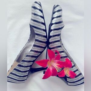 Practically new! J Reneé Milano style heels!